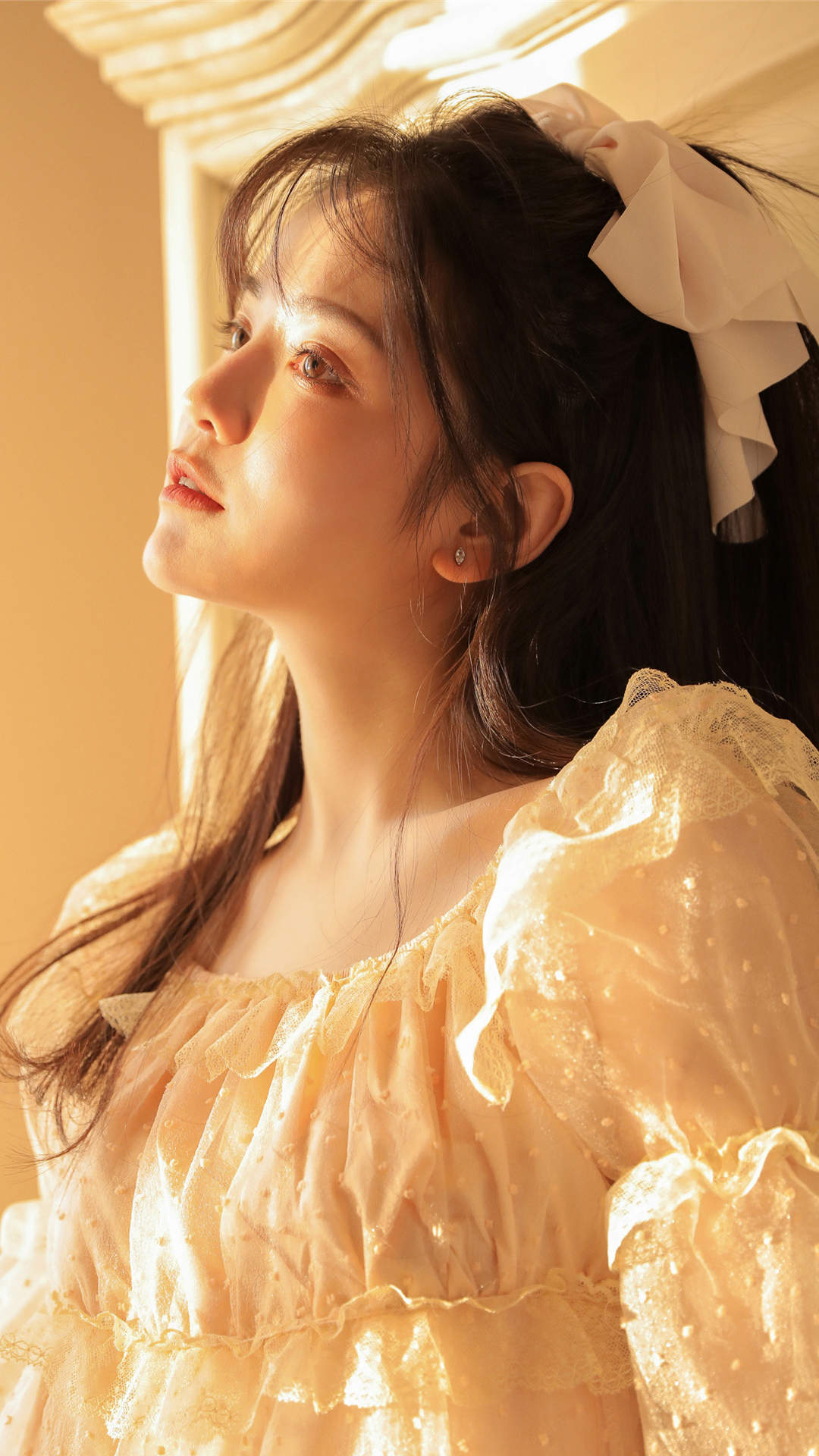 甜美蕾丝美女手机壁纸图片