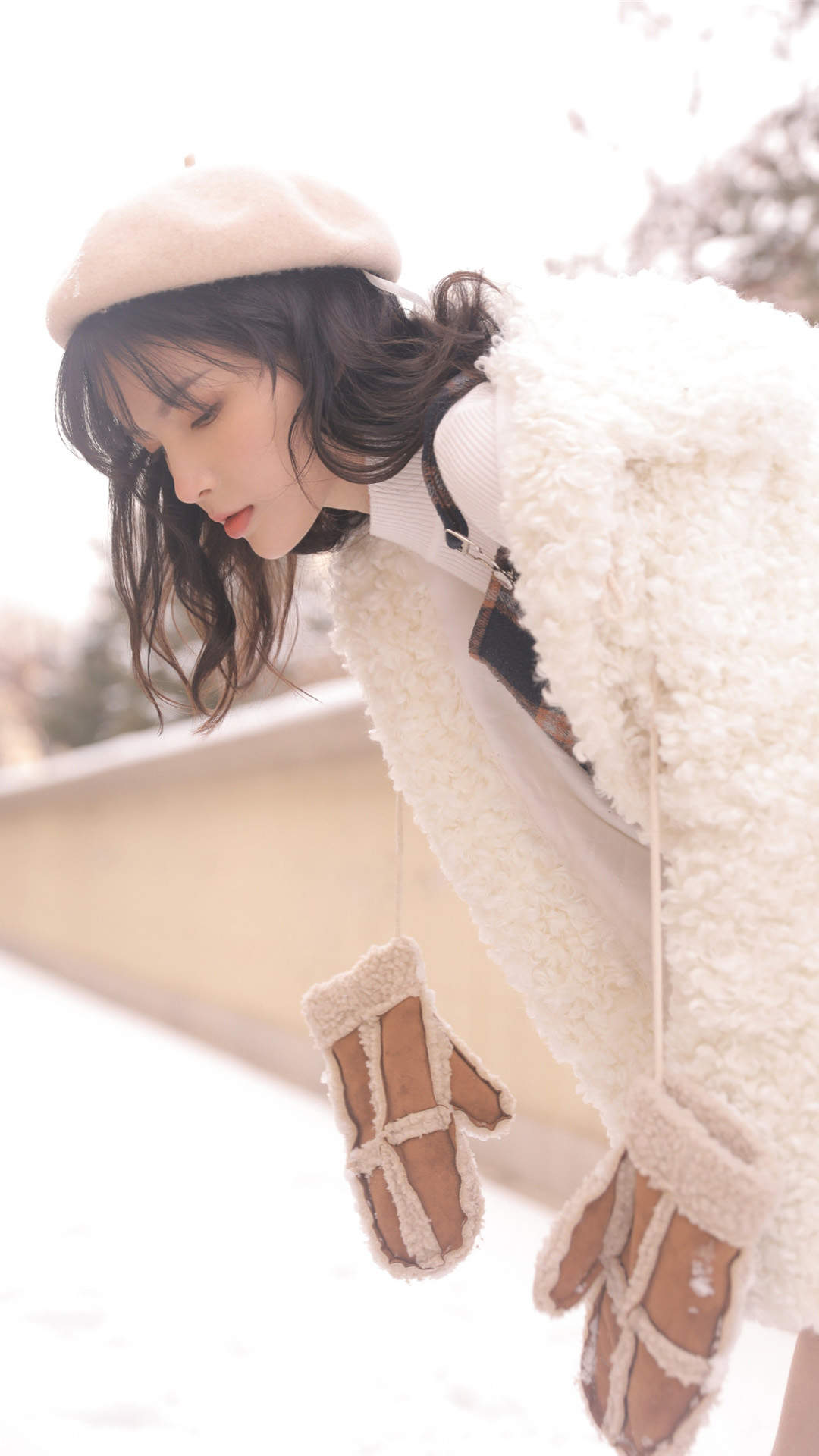 甜美蕾丝美女手机壁纸图片