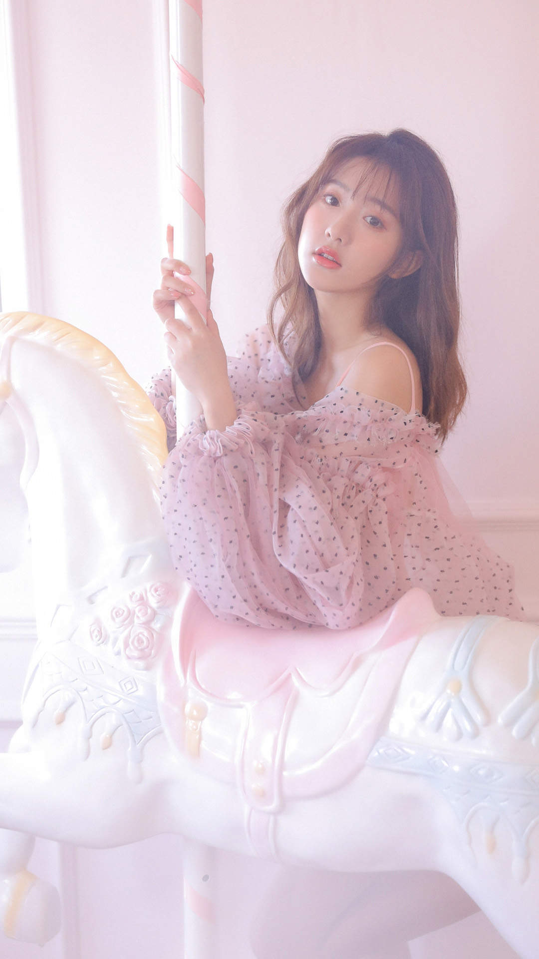 甜美蕾丝美女手机壁纸图片