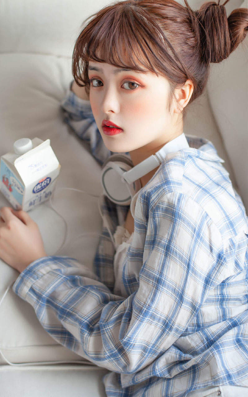 甜美蕾丝美女手机壁纸图片