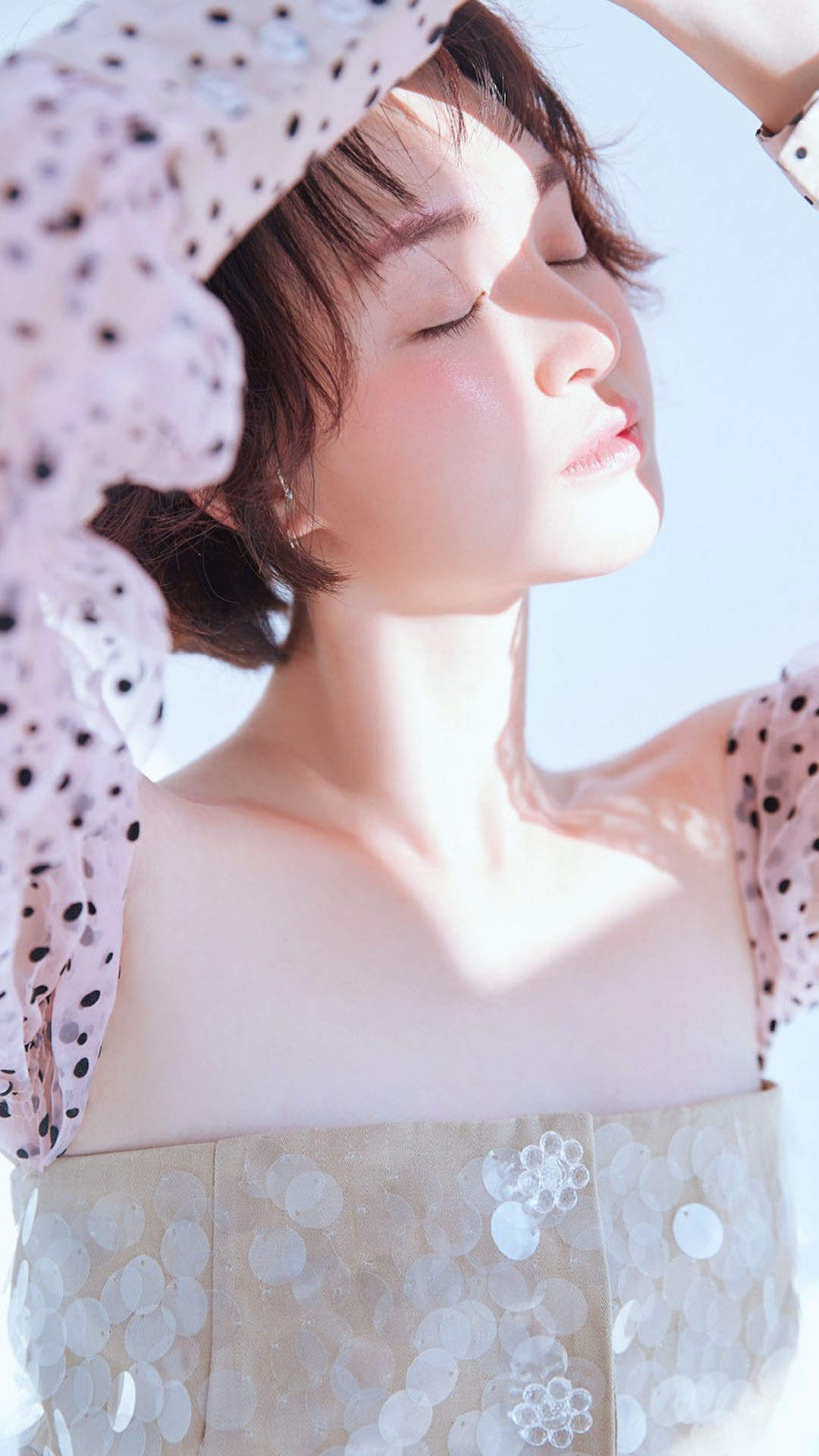 甜美蕾丝美女手机壁纸图片