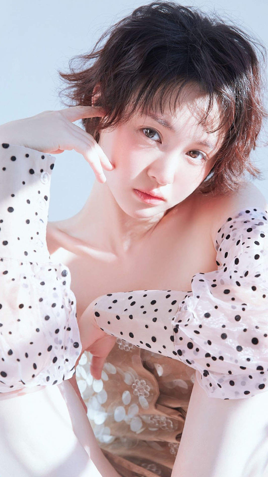 甜美蕾丝美女手机壁纸图片