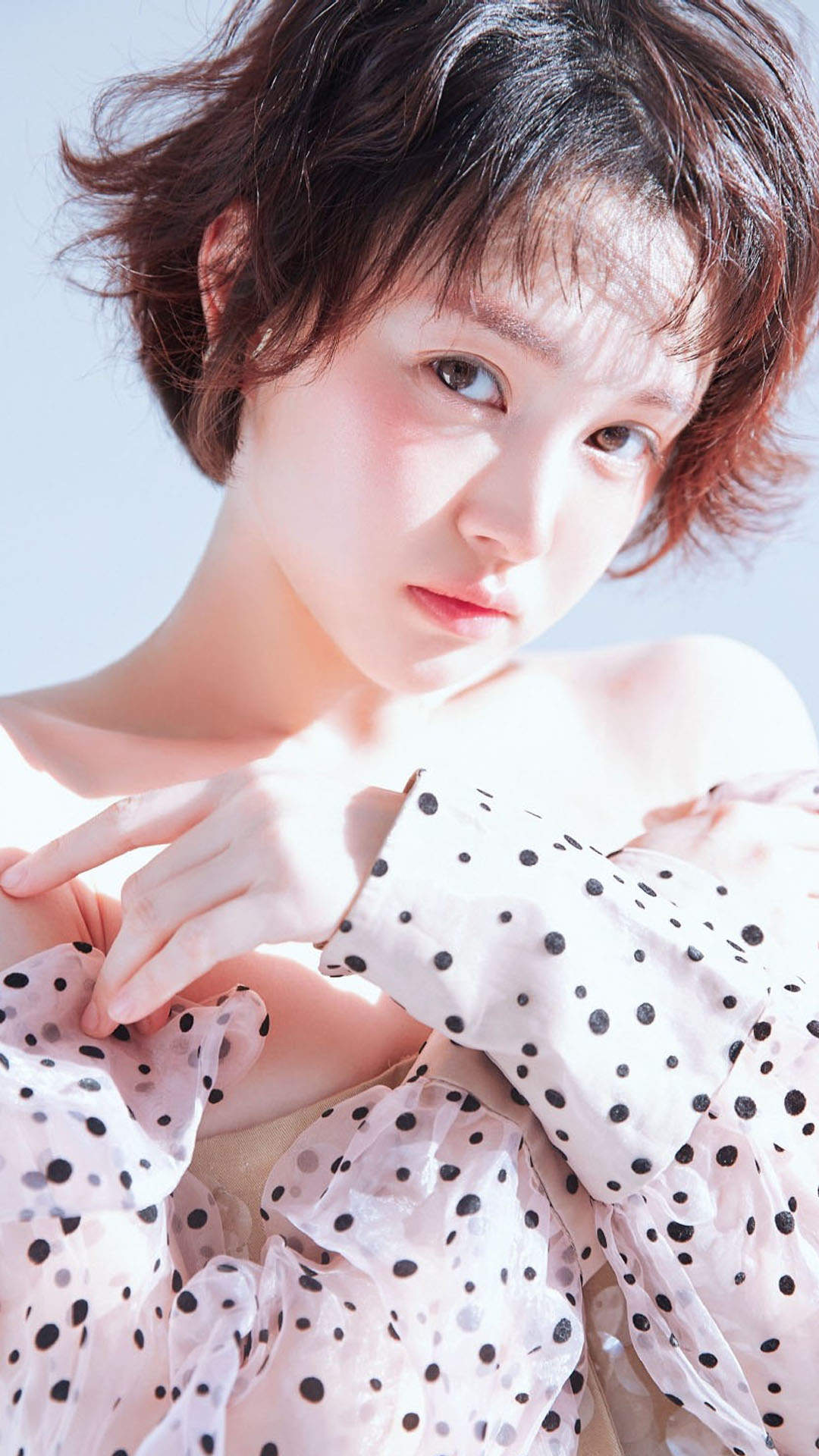 甜美蕾丝美女手机壁纸图片