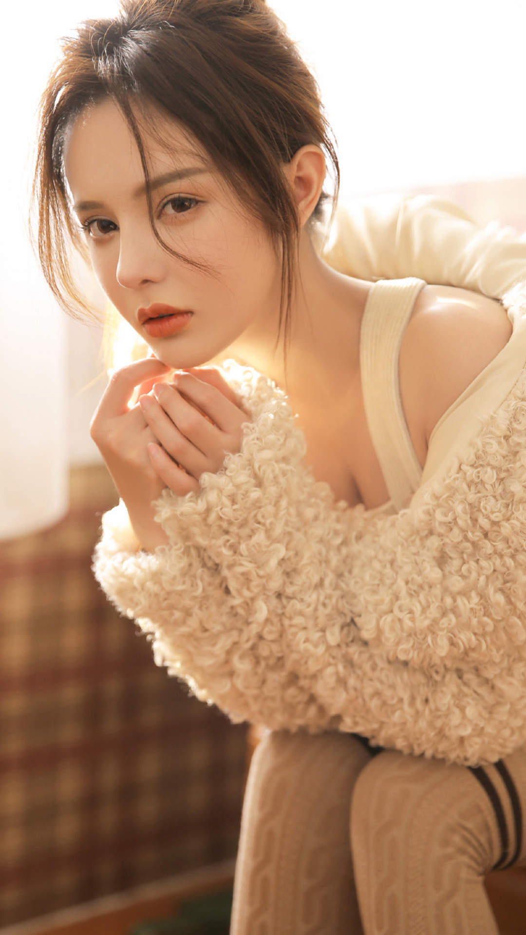 高颜值气质美女手机壁纸图片