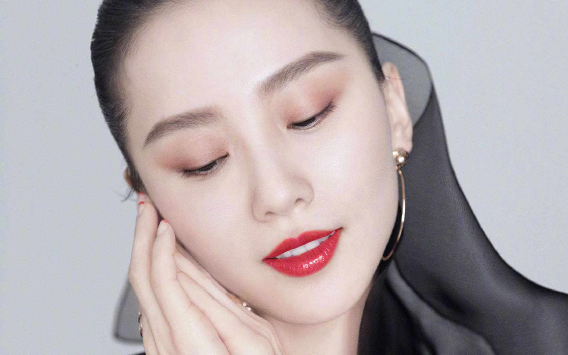 张含韵清新恬静居家写真图片图片