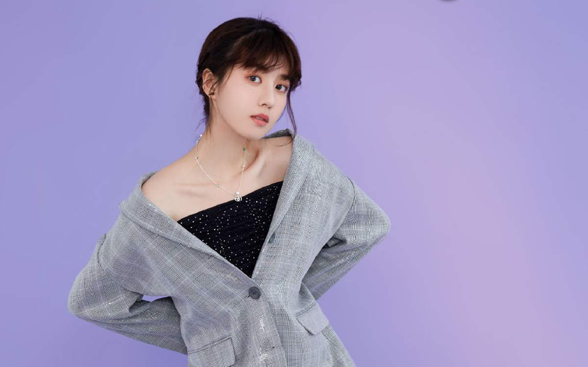 高清台湾美女李凯馨个性时髦写真桌面壁纸图片