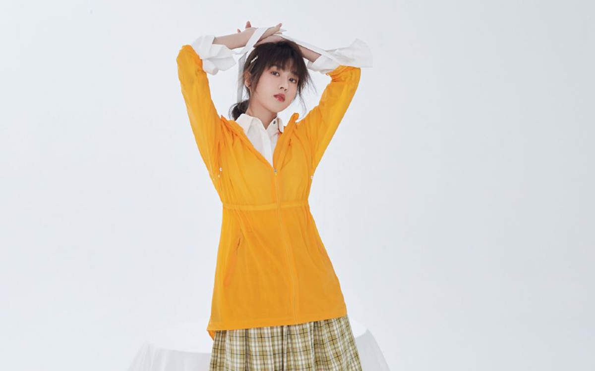高清台湾美女李凯馨个性时髦写真桌面壁纸图片