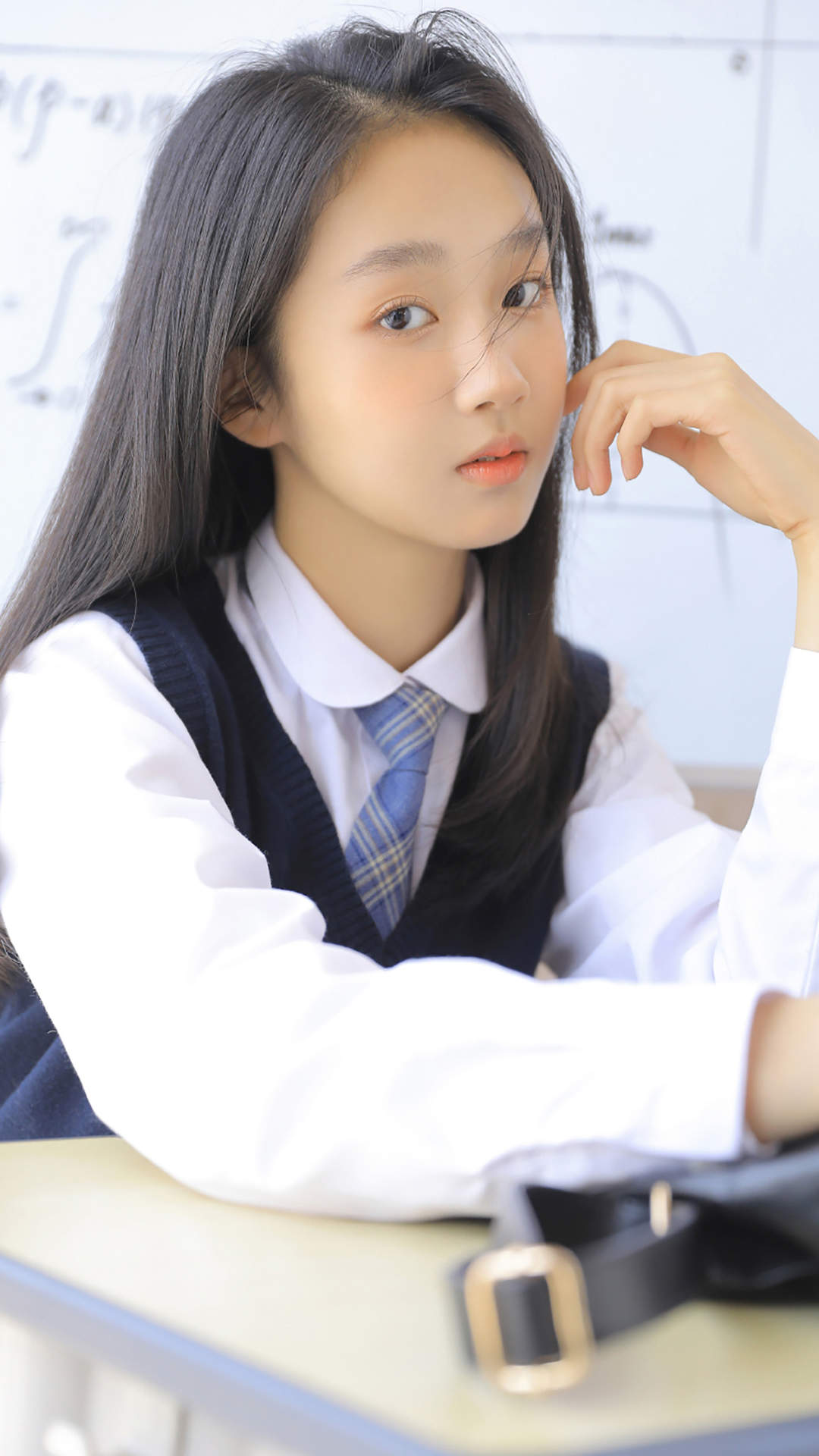 校花美女手机壁纸图片图片