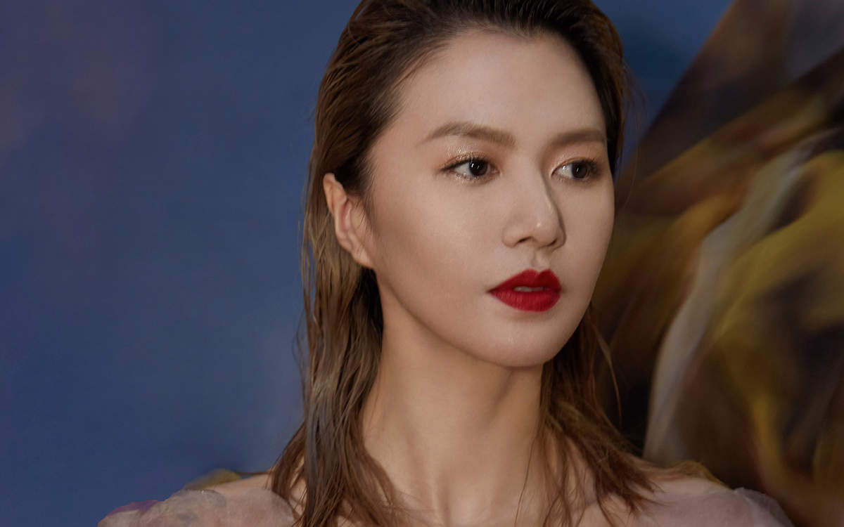 高清内地女歌手美女谭维维闪耀长裙魅力性感图片图片