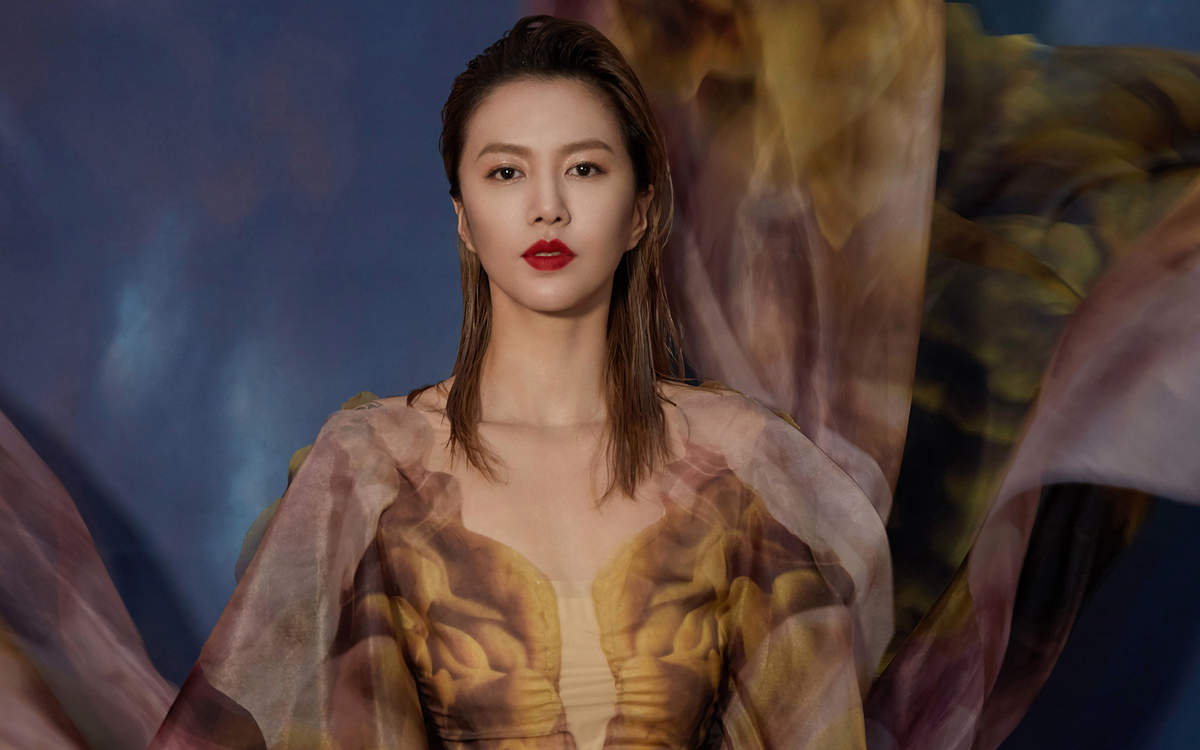 高清内地女歌手美女谭维维闪耀长裙魅力性感图片图片