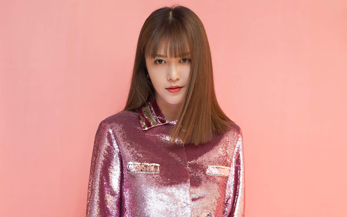 高清内地女歌手美女谭维维闪耀长裙魅力性感图片图片