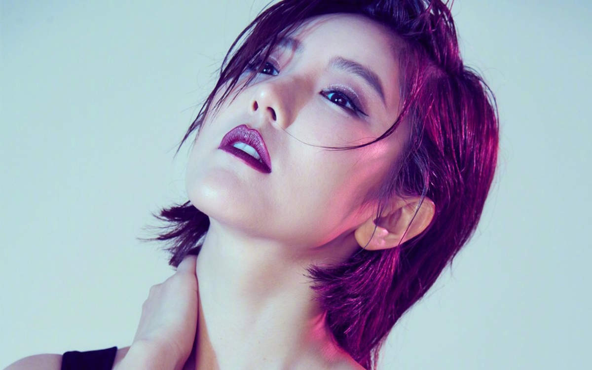 高清吉林女明星赵奕欢性感运动服美图图片