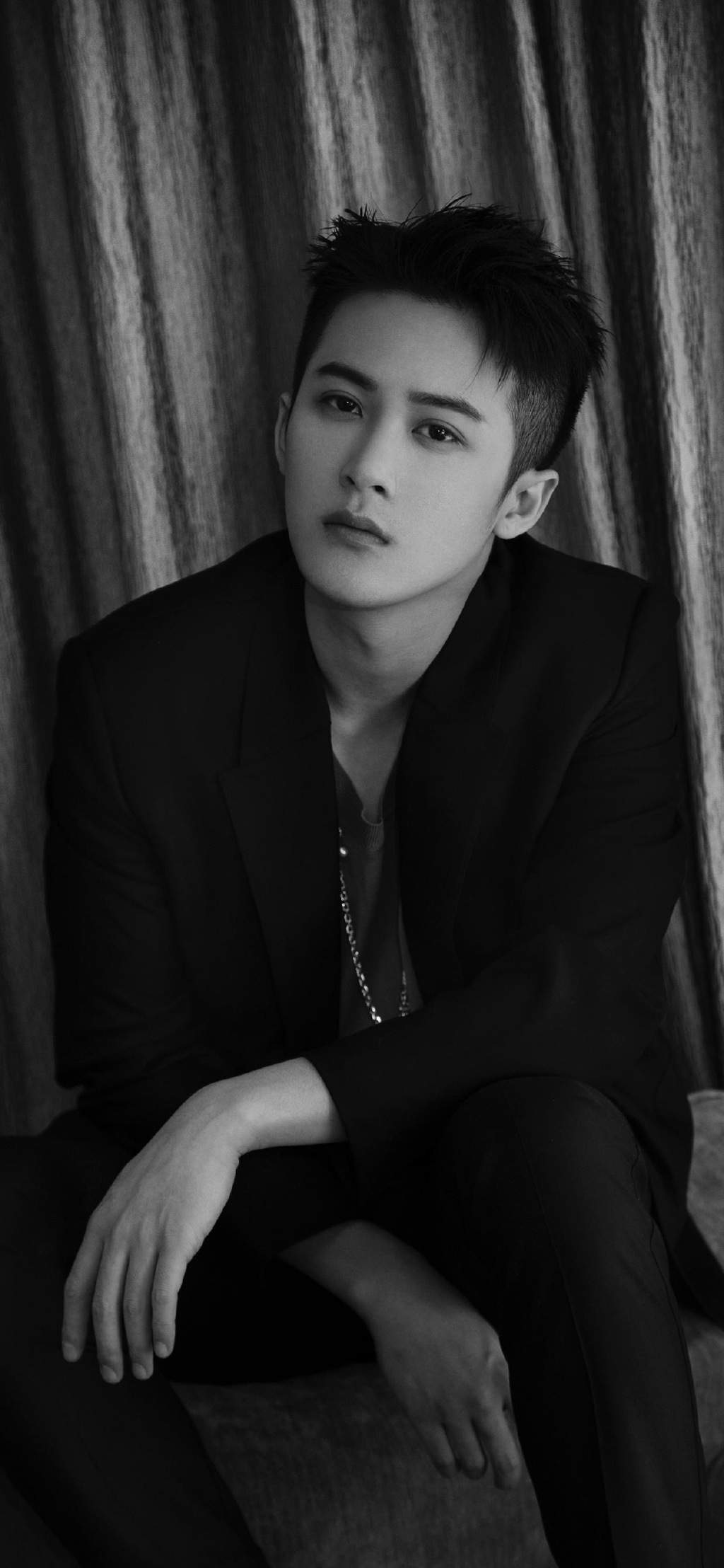 高清广西北海男星檀健次帅痞养眼时尚写真图片图片