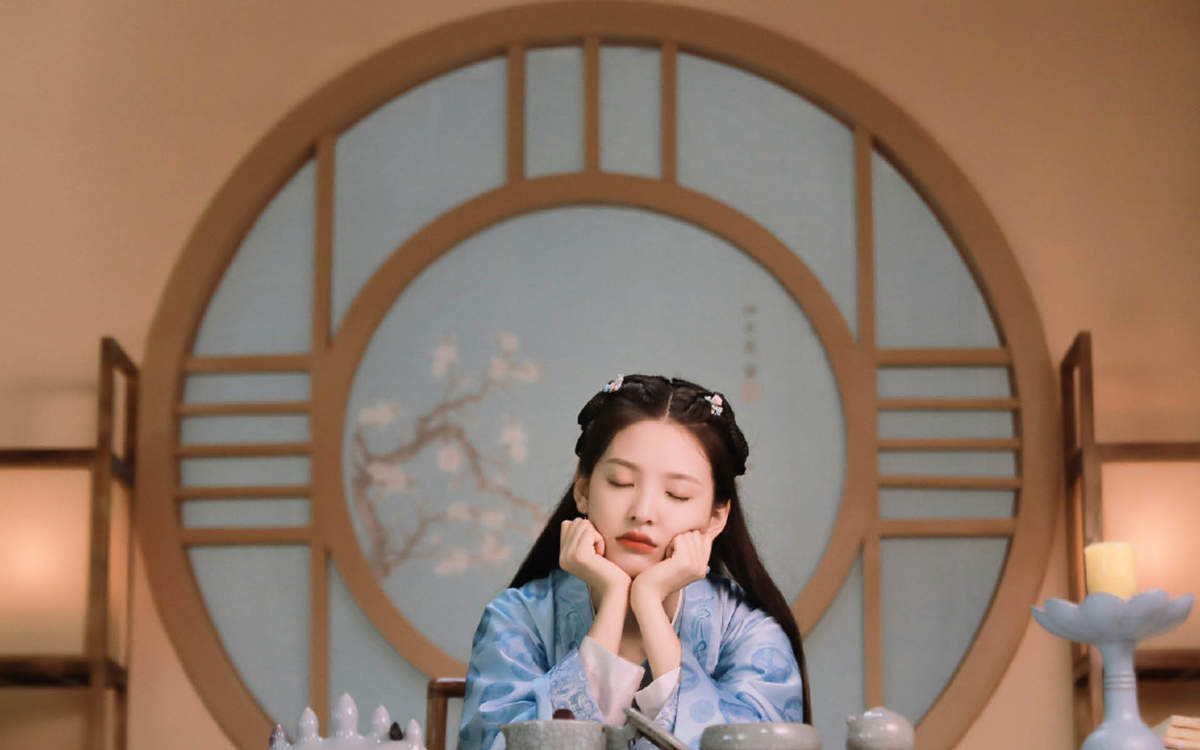 高清女明星模特章若楠酷美时尚写真图片图片