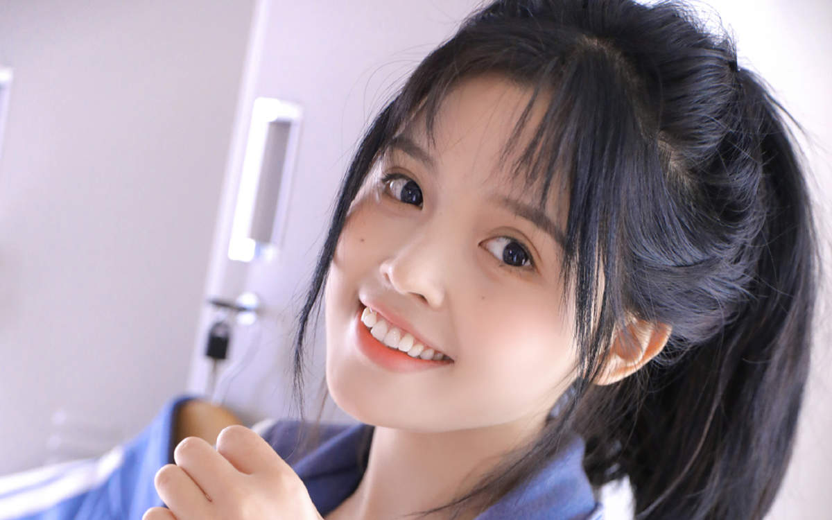 娃娃脸美女图片