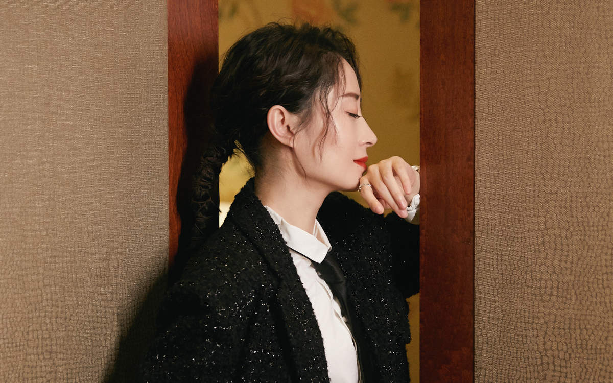 高清湖北武汉影视女演员刘敏涛知性优雅时尚写真高清图片图片
