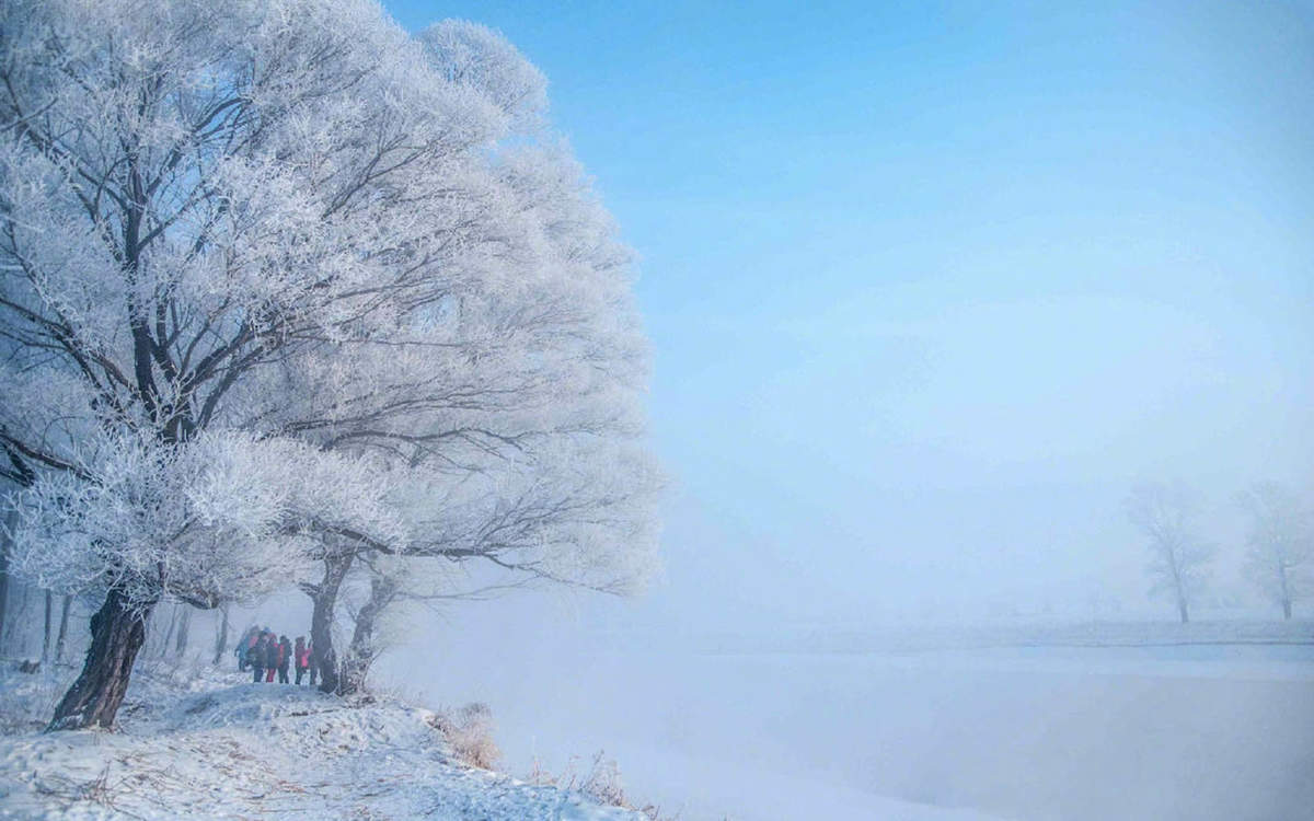 冯若绮清新雪景写真图片图片