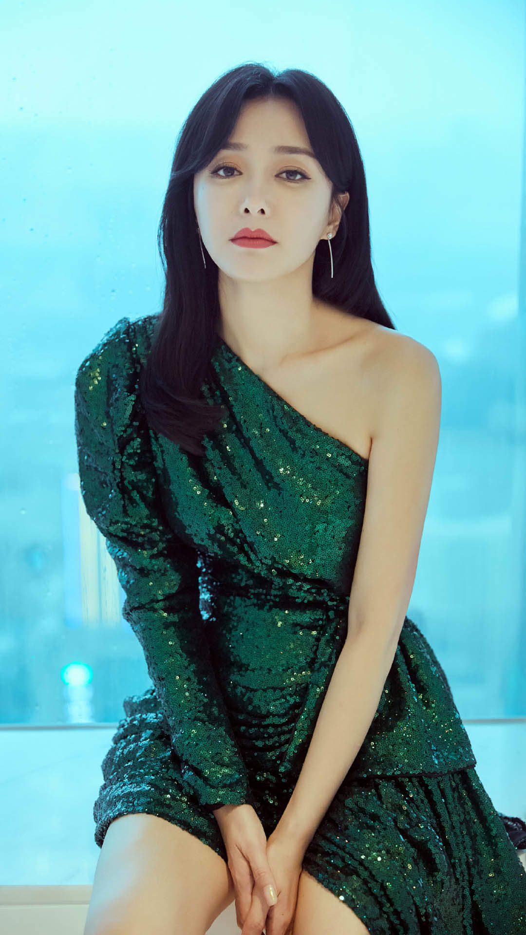 高清中国内地辽宁省沈阳女演员秦岚典雅大气活动写真图片图片