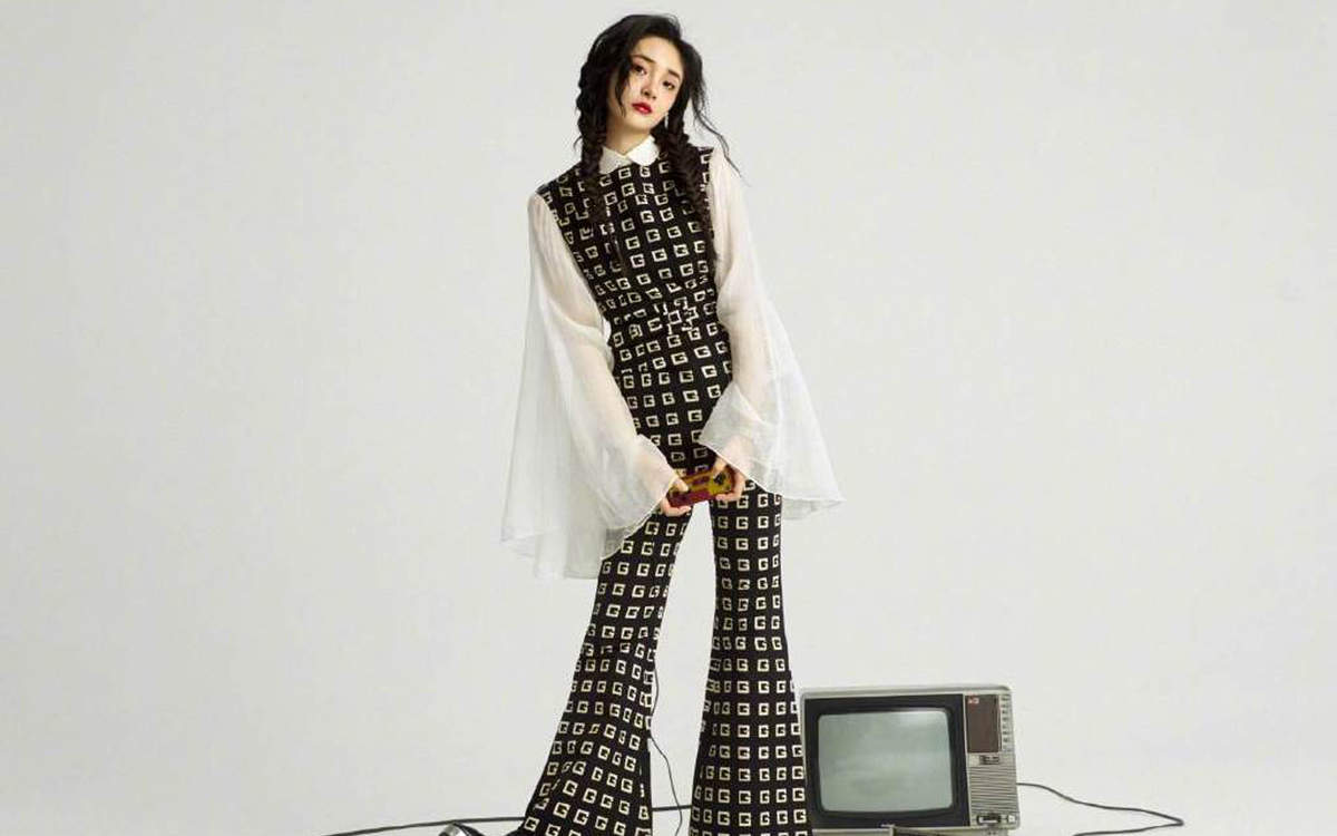 高清上海奉贤美女周洁琼可爱俏皮自拍图片图片