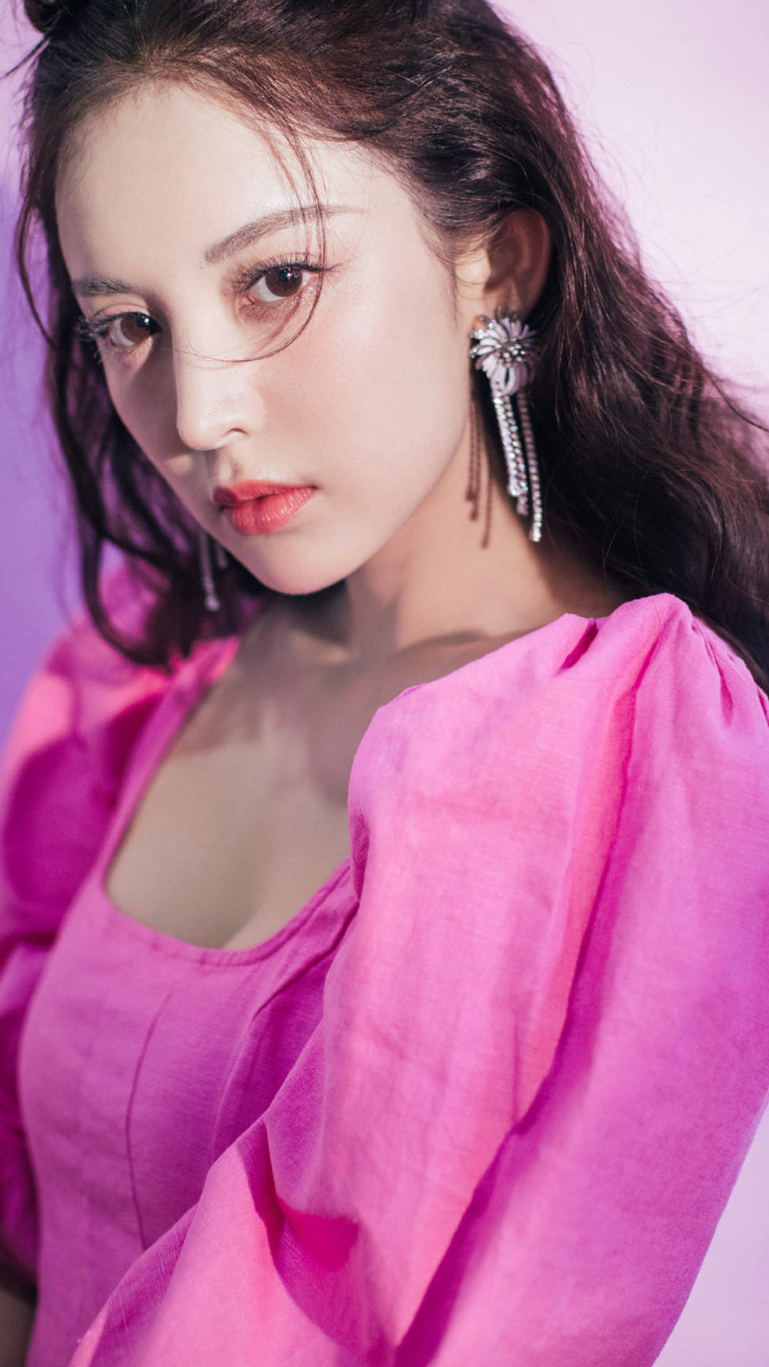 中国内地新疆乌鲁木齐市影视女演员古力娜扎微博之夜性感甜美写真图片图片