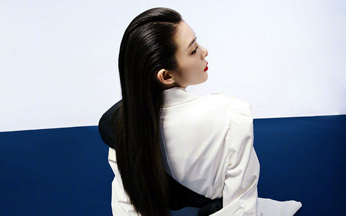 高清湖南性感女星火箭少女101傅菁写真花絮图片图片