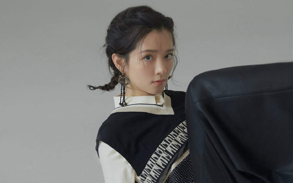 中国内地吉林长春男演员陈昊宇甜美英伦风写真图片图片
