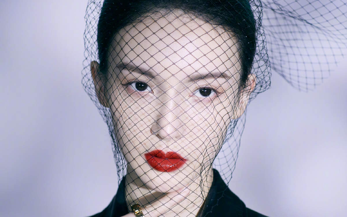 中国大陆山东济南女演员平面模特金晨时尚美艳写真高清手机壁纸图片