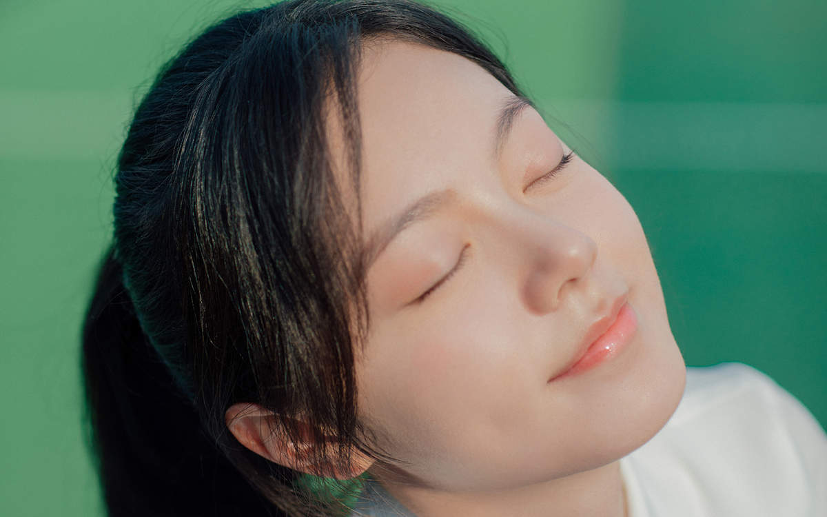 高清中国内地辽宁省沈阳女演员赵今麦甜美元气写真图片图片