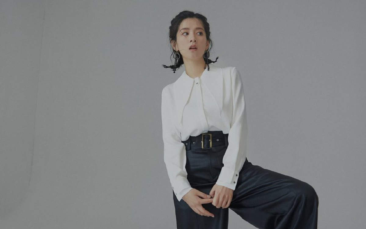 中国内地吉林长春男演员陈昊宇甜美英伦风写真图片图片