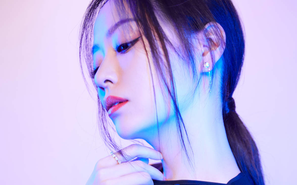 高清黑龙江省伊春美女张靓颖高清个性写真壁纸图片