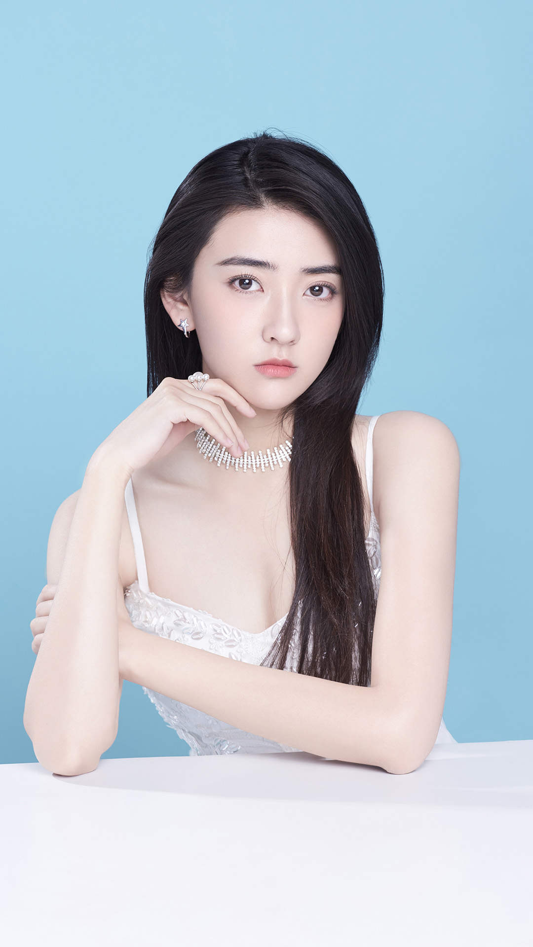 梁洁图片