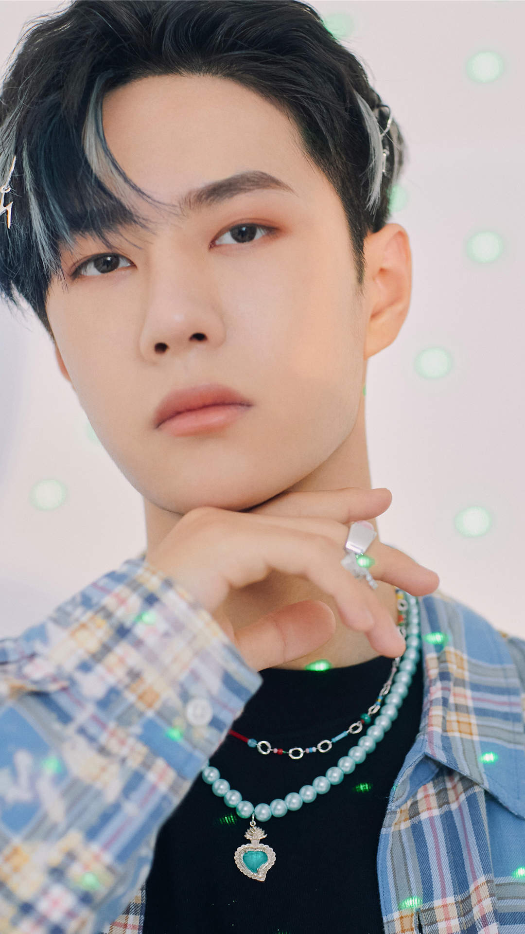 河南省洛阳男明显王一博《Tmagazine》4月刊封面写真图片