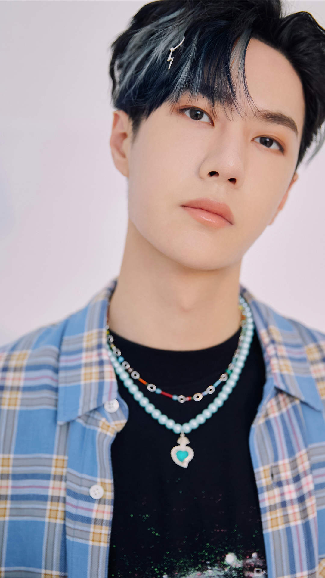 河南省洛阳男明显王一博《Tmagazine》4月刊封面写真图片