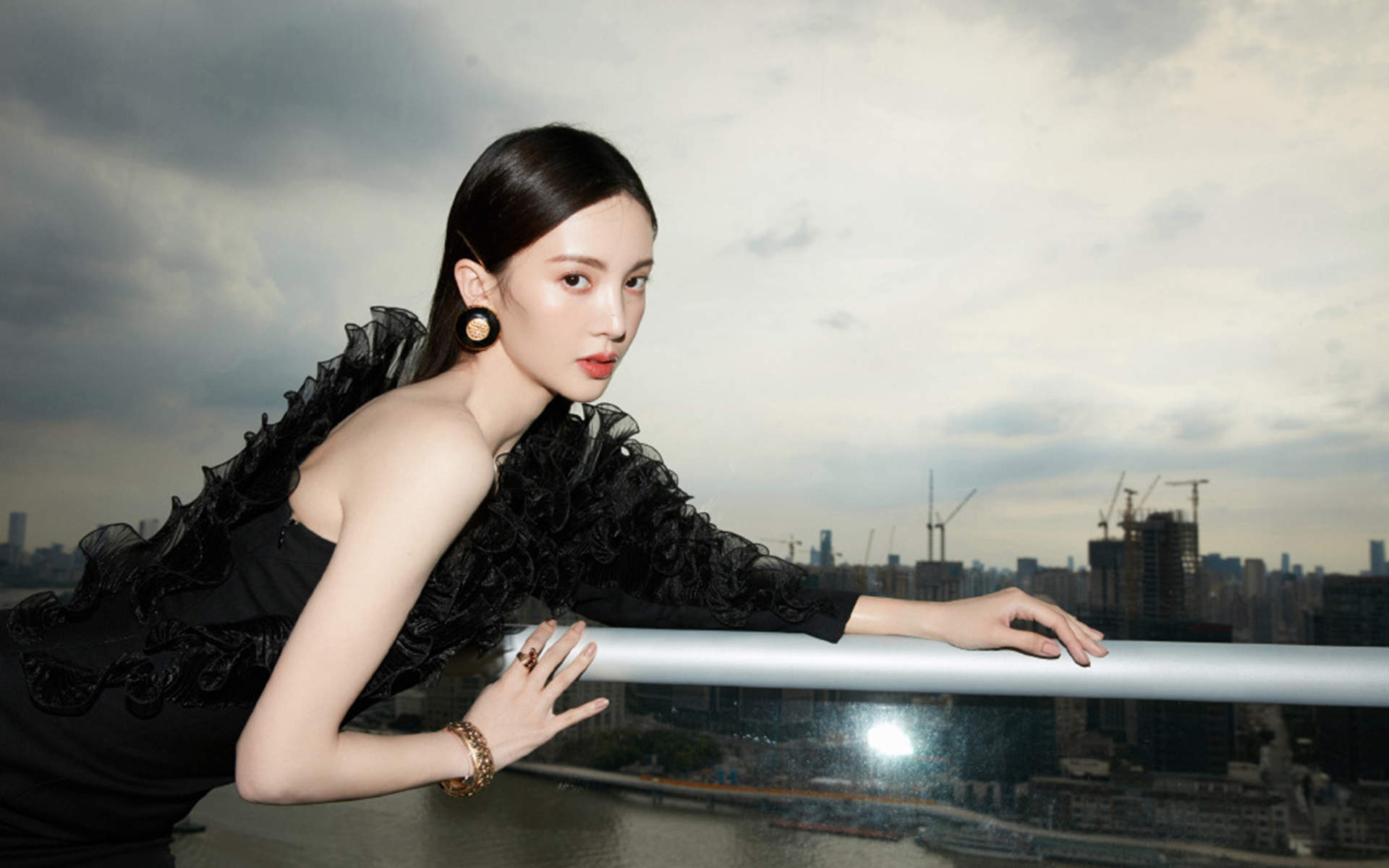 中国大陆山东济南女演员平面模特金晨时尚美艳写真高清手机壁纸图片