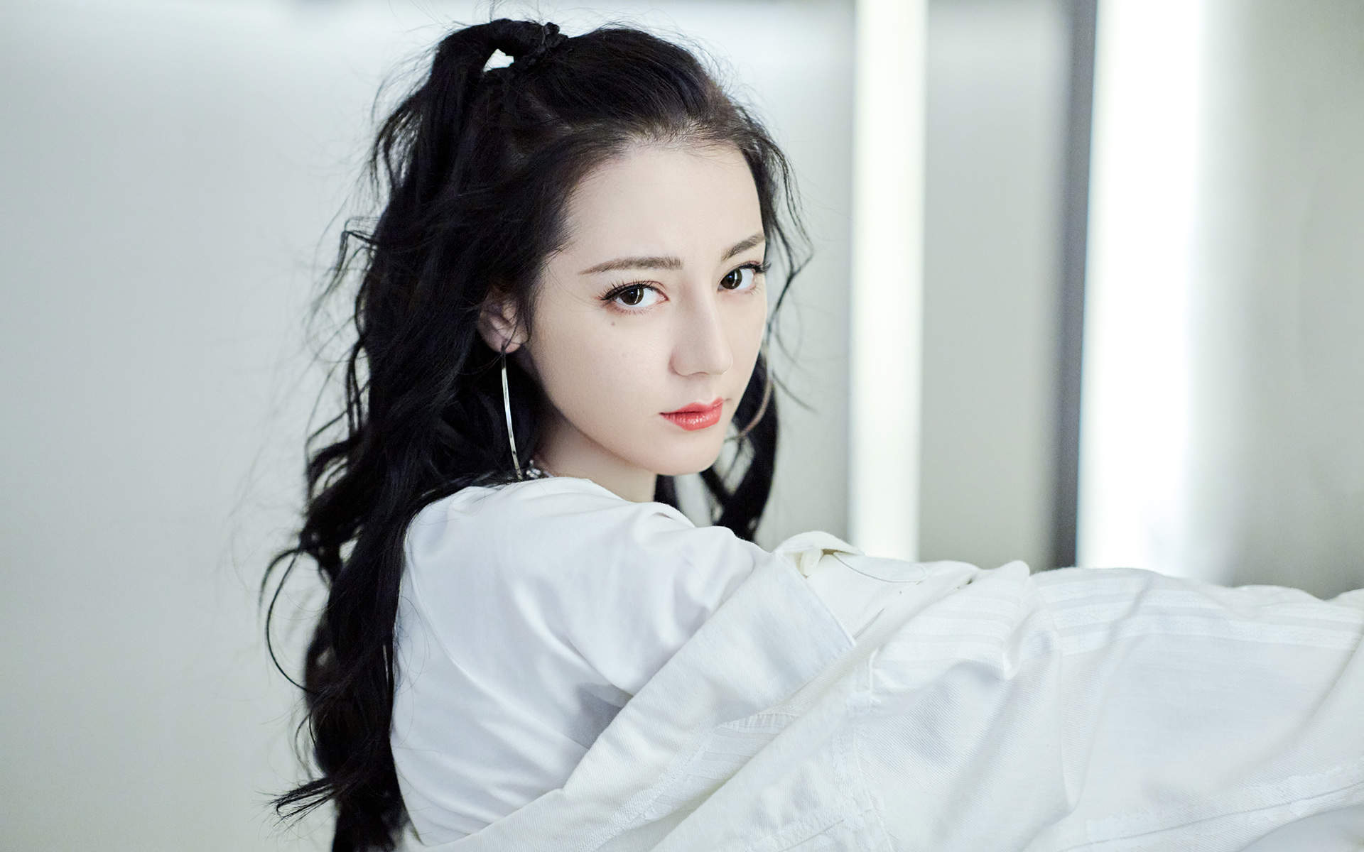 高清新疆乌鲁木齐美女演员迪丽热巴杂志图片图片 高清新疆乌鲁木齐美女演员迪丽热巴杂志图片图片