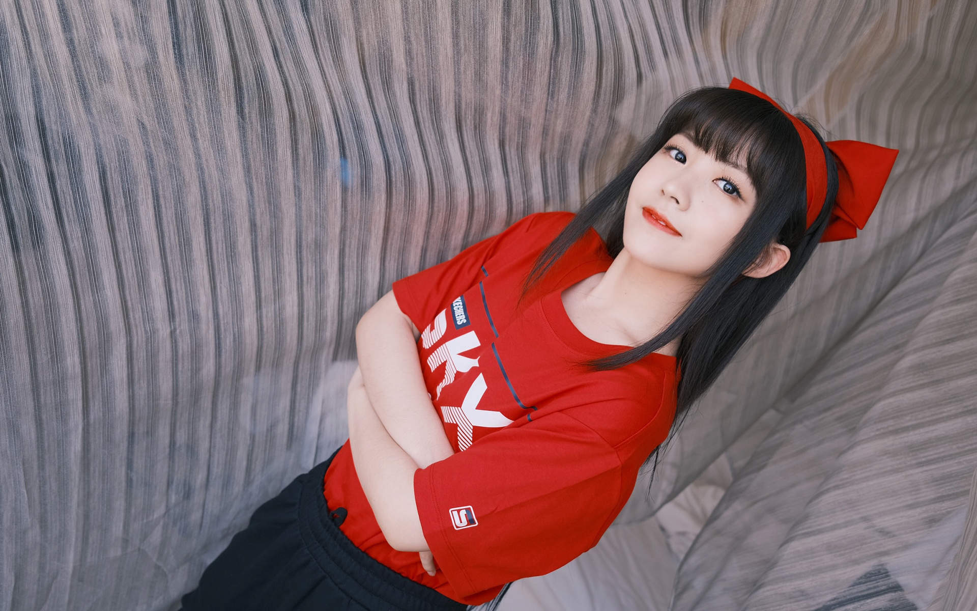 高清郑爽蝴蝶结造型甜酷写真图片图片