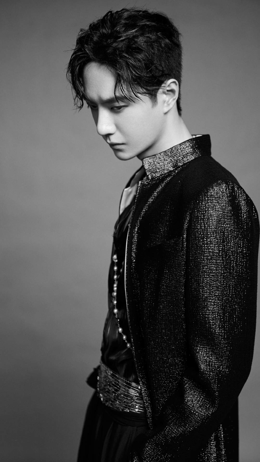 河南省洛阳男明显王一博《Tmagazine》4月刊封面写真图片