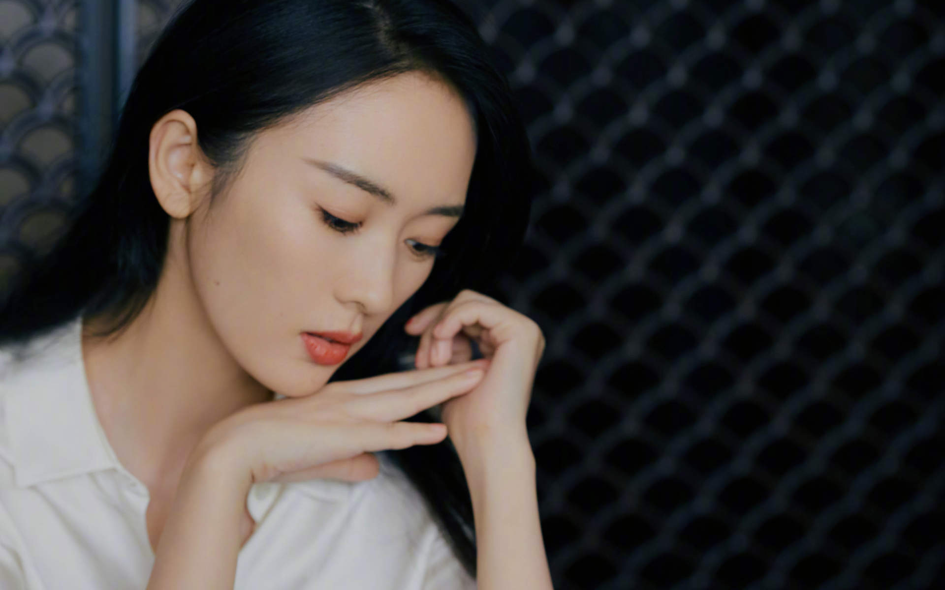 中国内地云南昆明女演员童瑶白衫优雅唯美桌面壁纸图片
