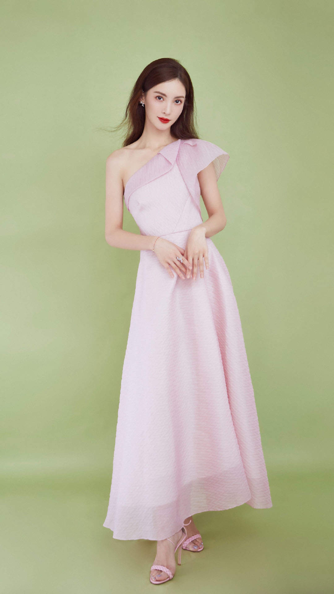 中国大陆山东济南女演员平面模特金晨时尚美艳写真高清手机壁纸图片