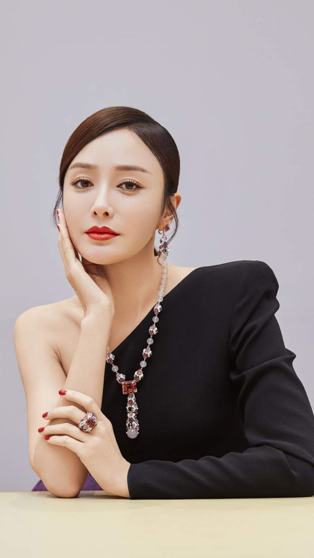 高清中国内地辽宁省沈阳女演员秦岚典雅大气活动写真图片图片