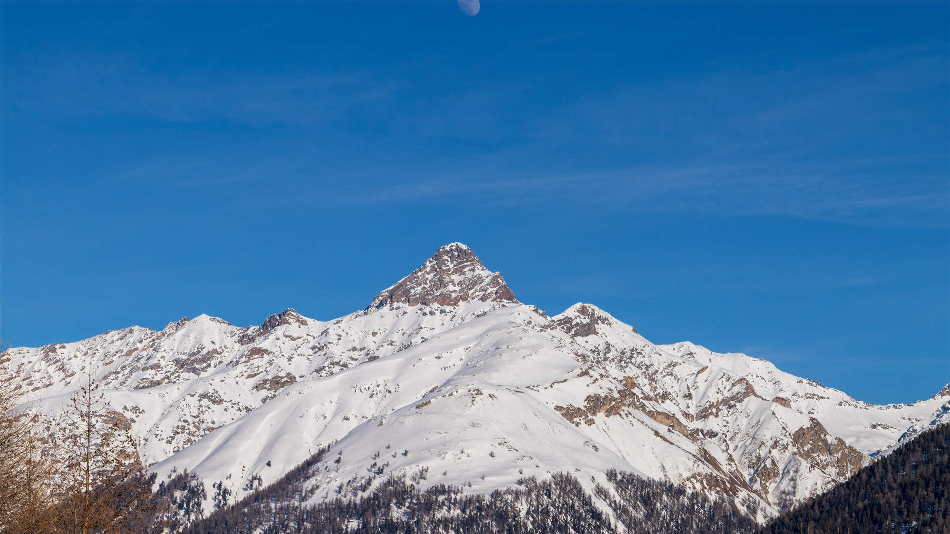 邓伦故宫雪景帅气写真图片图片
