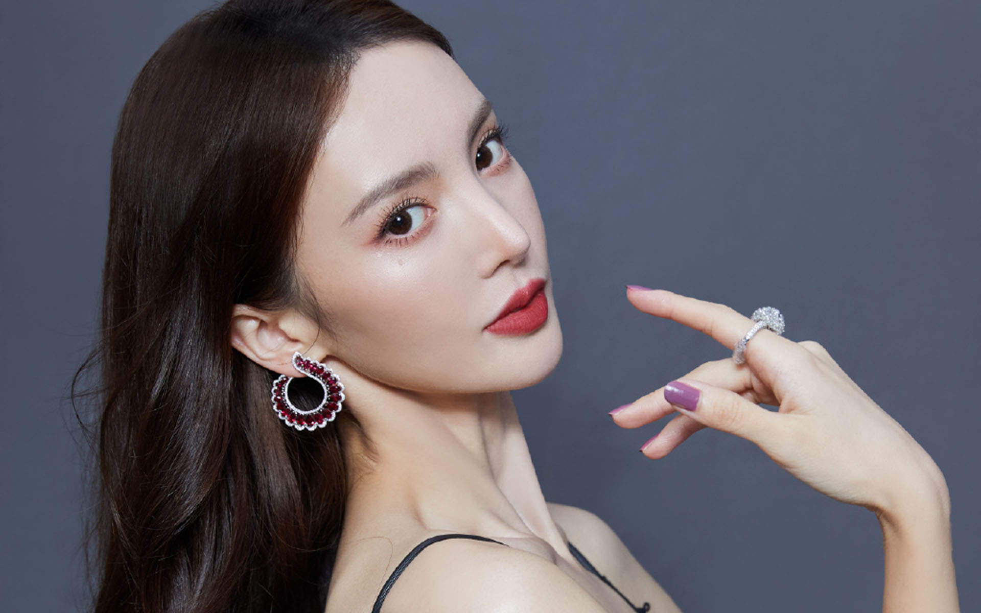 中国大陆山东济南女演员平面模特金晨白衫清新甜美写真图片图片