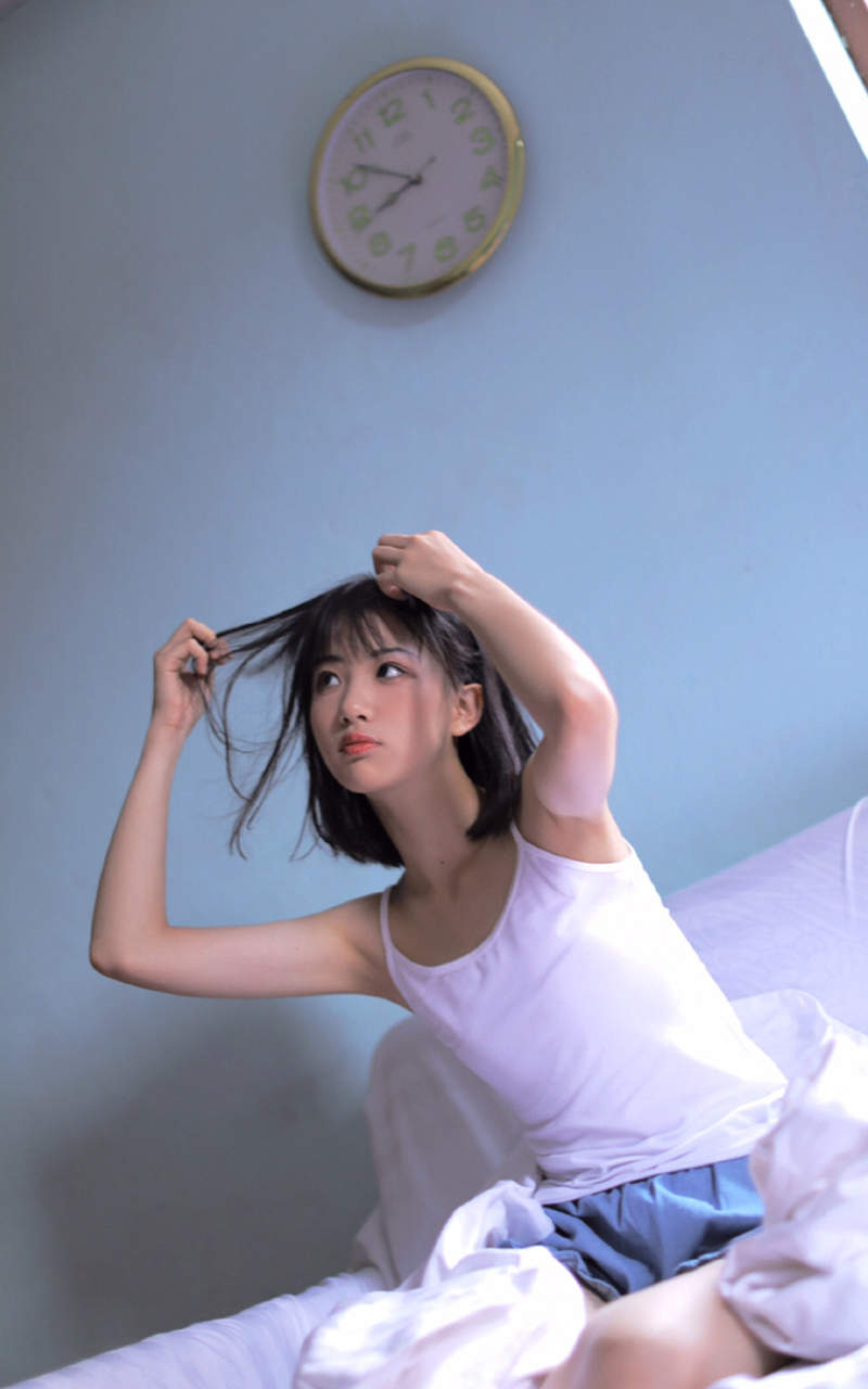 清纯可爱动漫美女手机壁纸图片