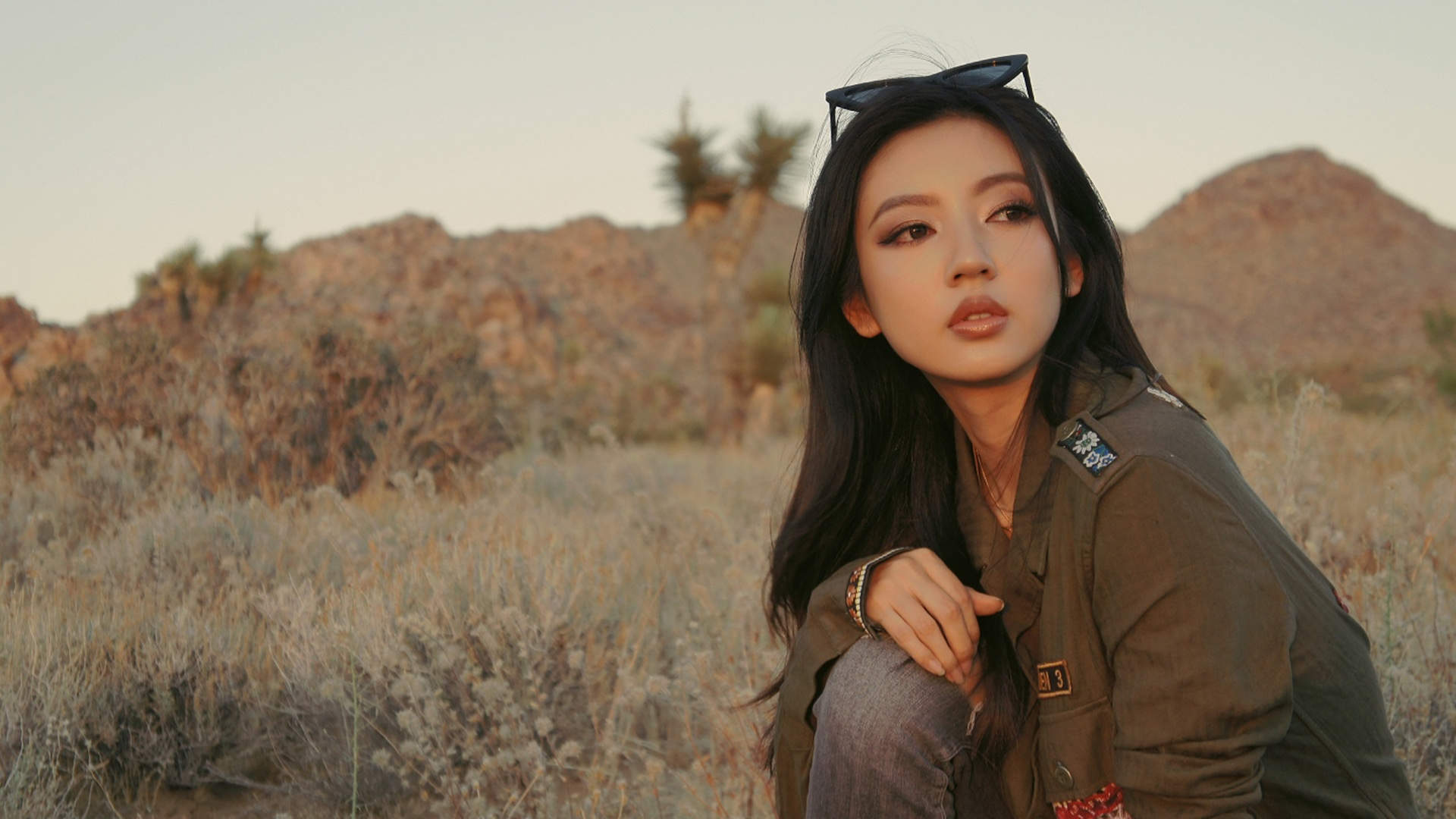 高清中国内地女演员何瑞贤粉色系酷美性感写真图片图片