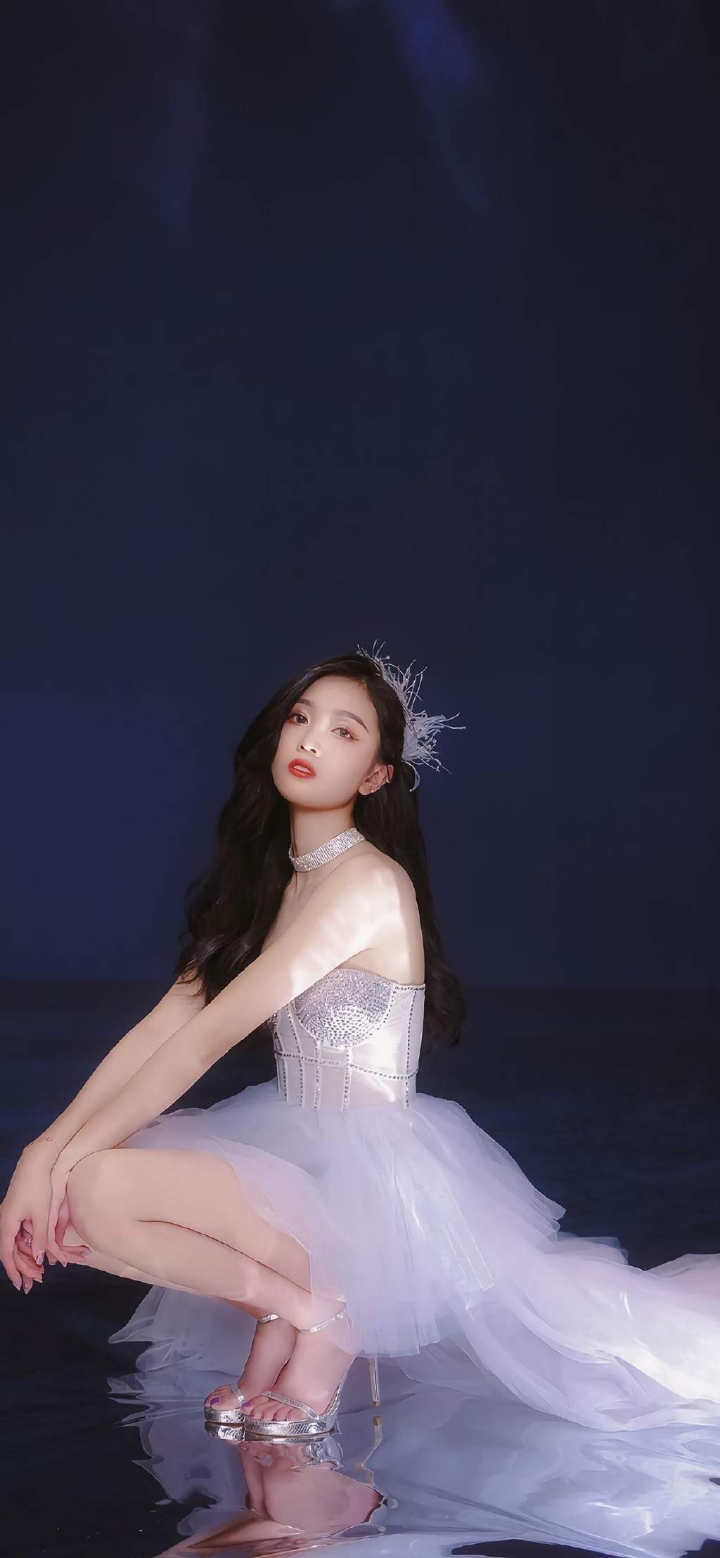 高清女明星吴宣仪时尚写真手机壁纸图片