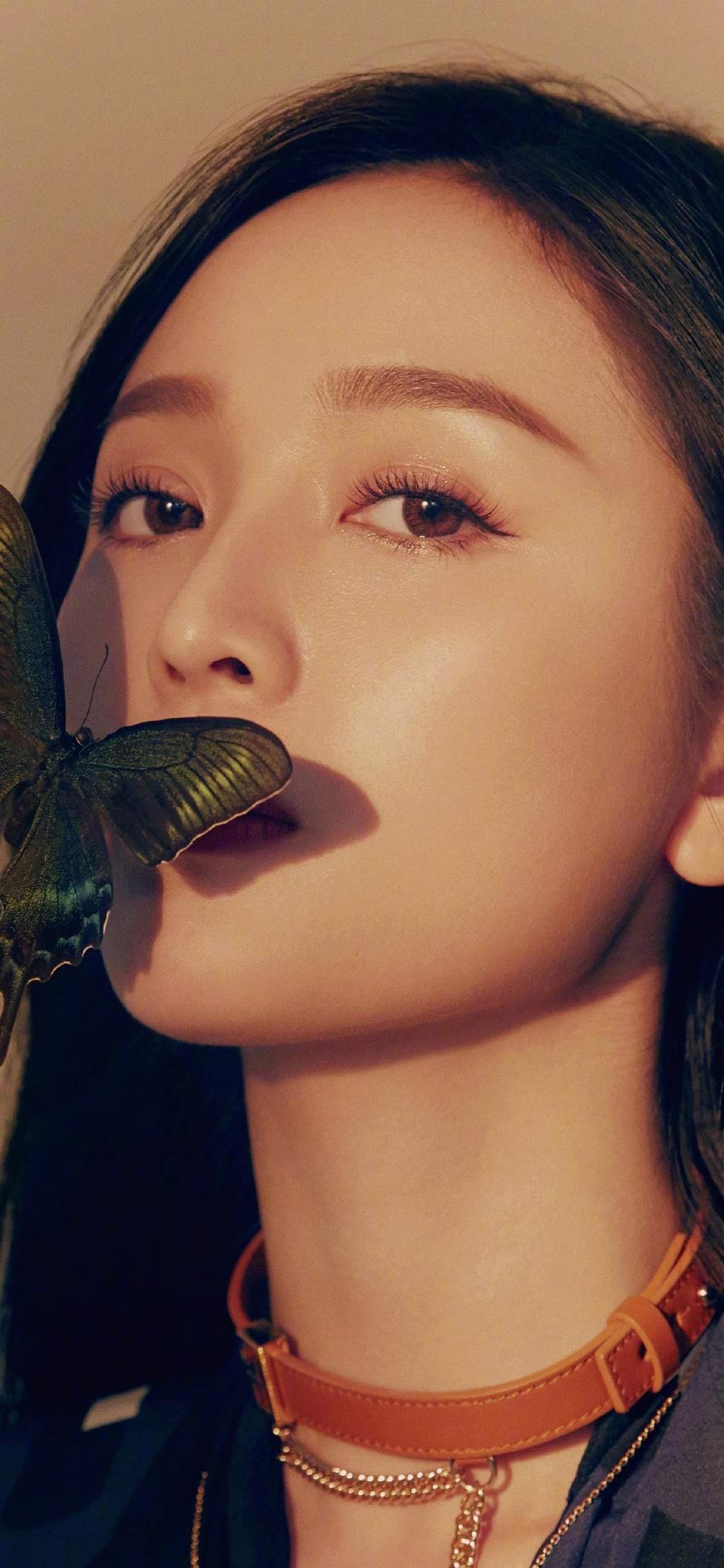 高清女明星吴宣仪性感代言写真花絮图片图片