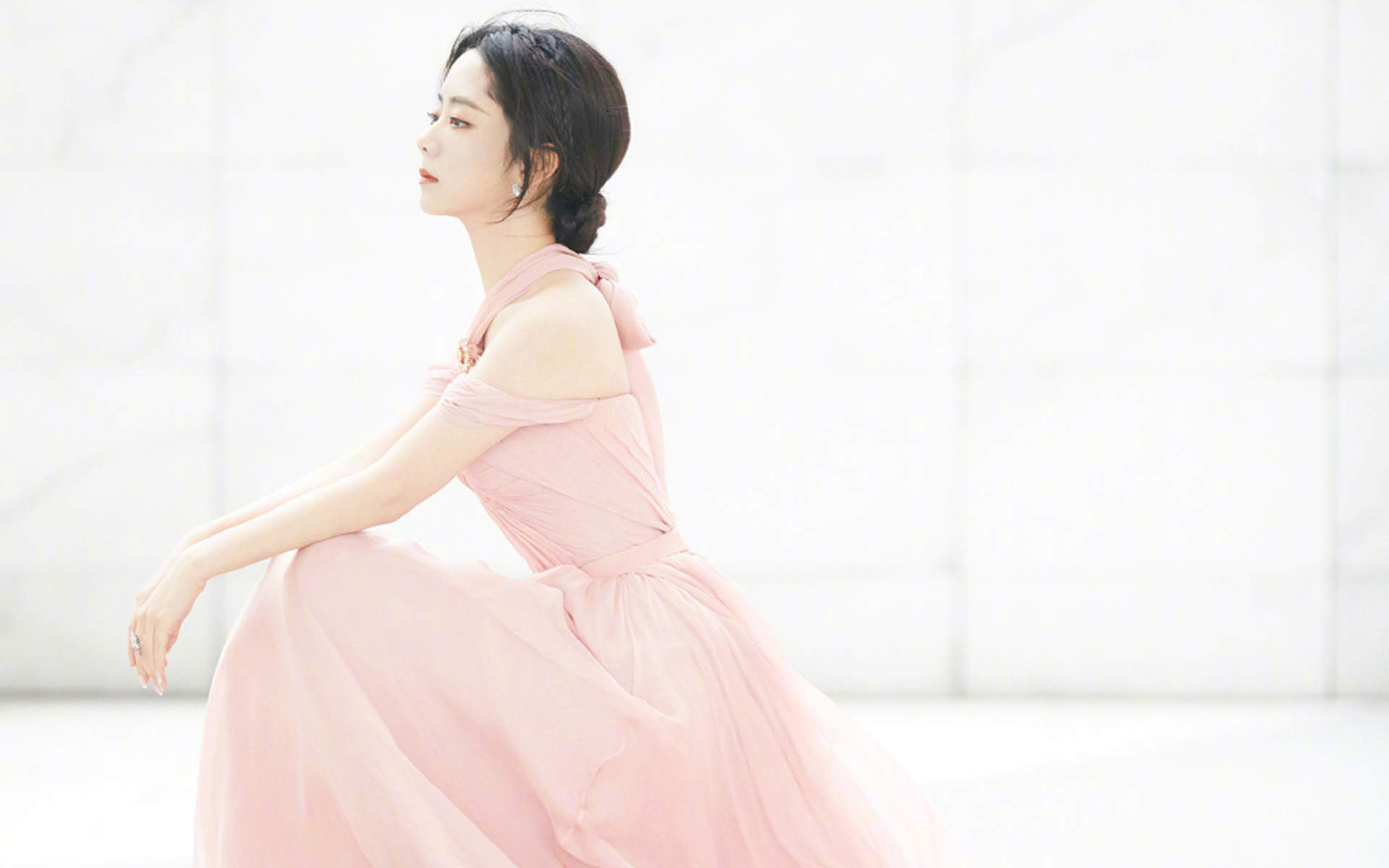 中国内地四川泸州影视女演员可爱女星谭松韵清纯静美写真图片