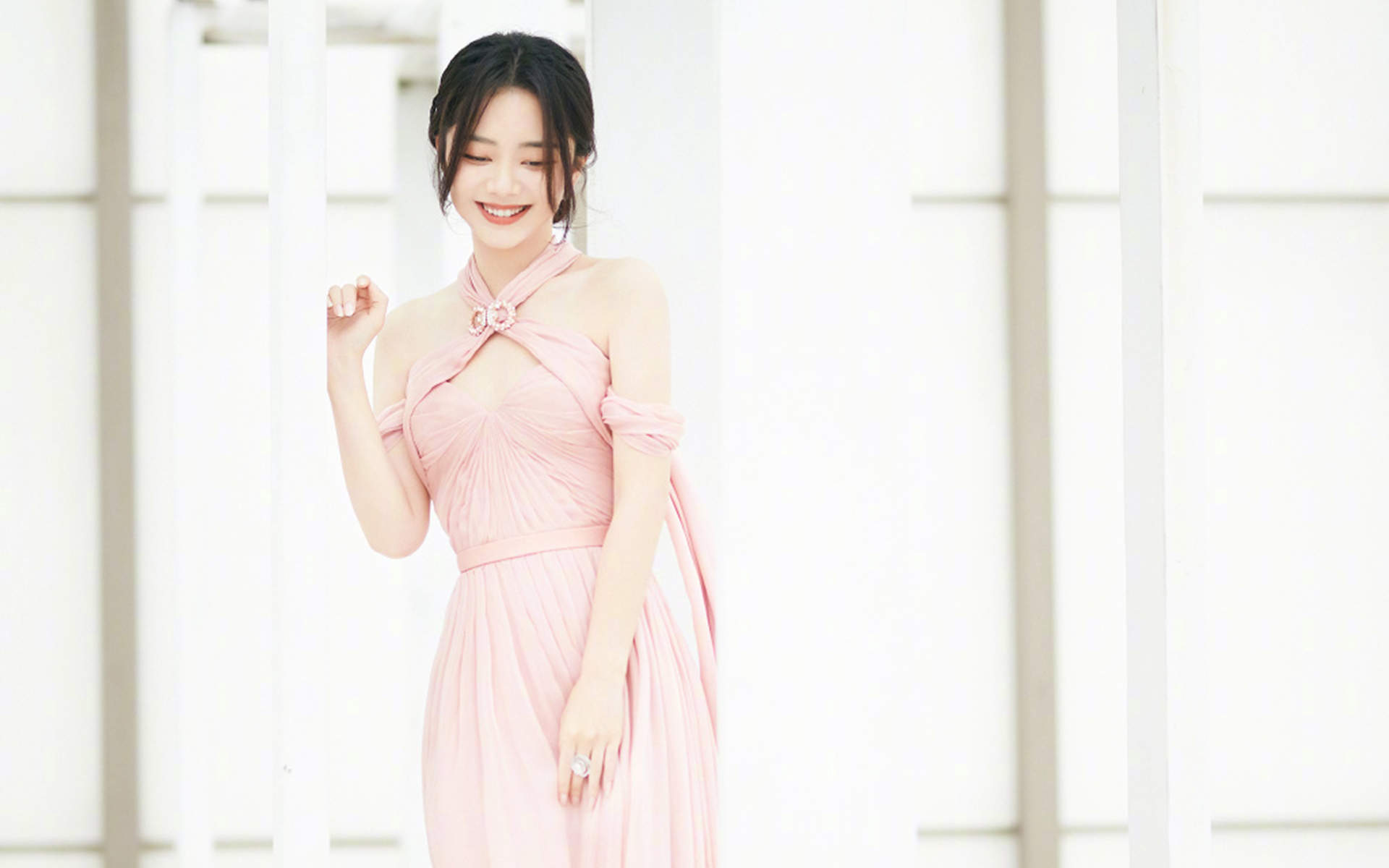 中国内地四川泸州影视女演员可爱女星谭松韵清纯静美写真图片