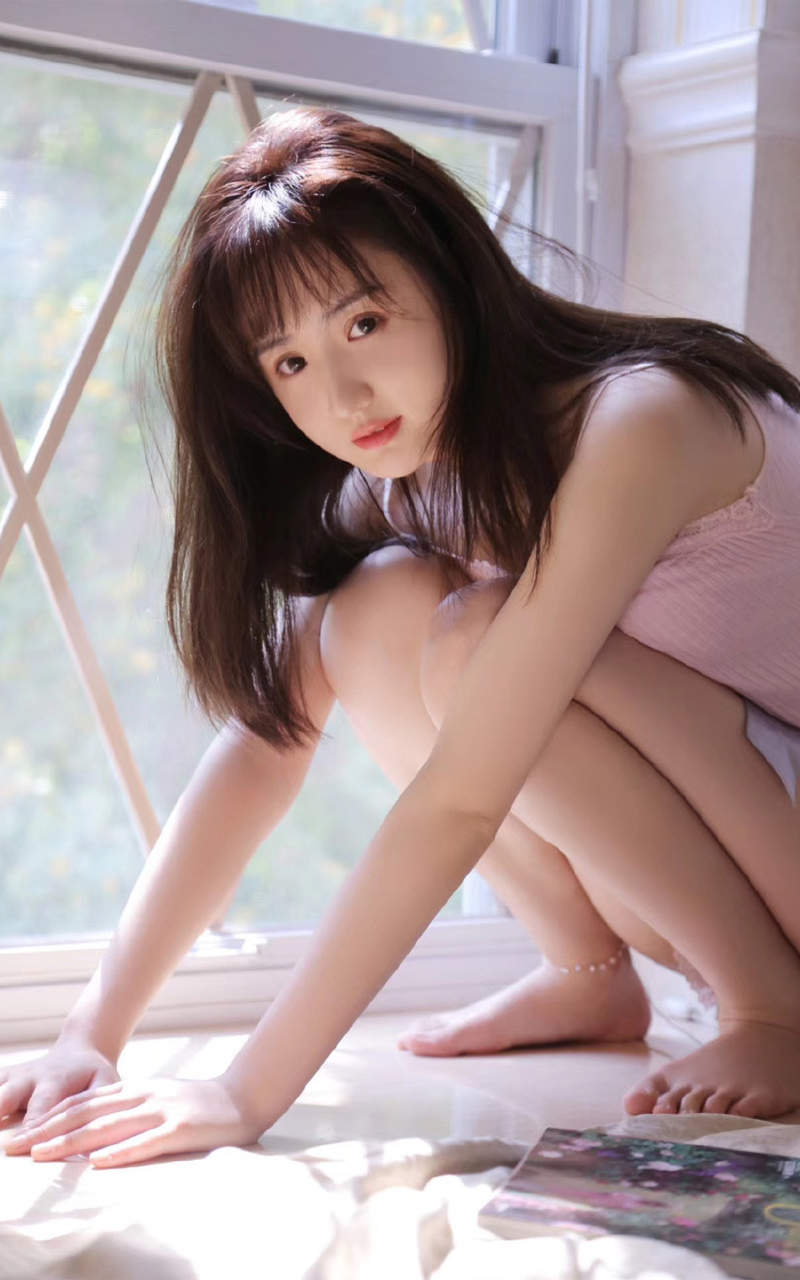萌系治愈动漫美女手机壁纸图片