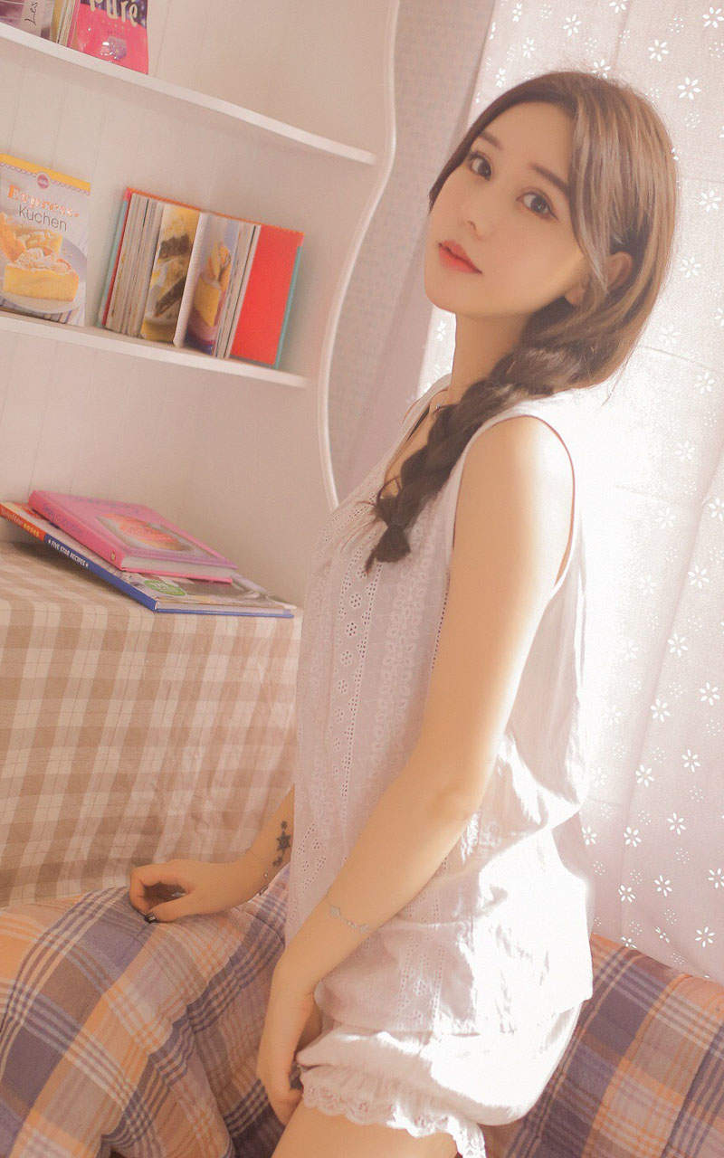 清纯可爱动漫美女手机壁纸图片